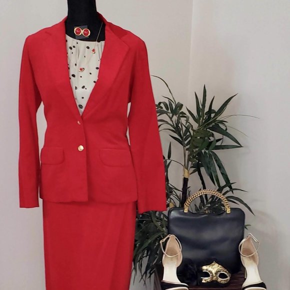 70s Paddle and Saddle Red Velour Suit STUNNING Siz - Picture 2 of 3